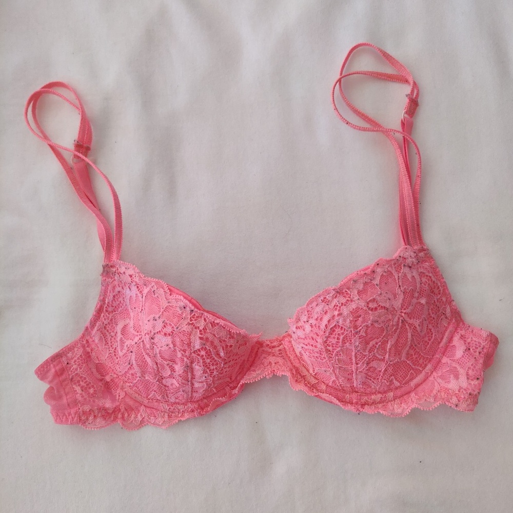 Victoria's Secret Demi Bra 32A